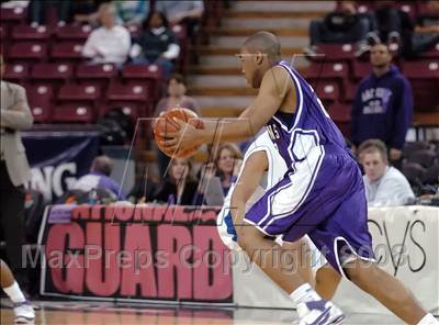 Thumbnail 1 in Sacramento vs. Sacred Heart Cathedral (CIF NorCal Regional D3 Final) photogallery.