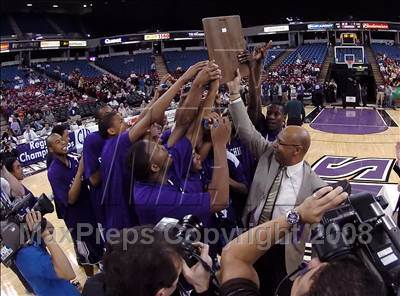 Thumbnail 3 in Sacramento vs. Sacred Heart Cathedral (CIF NorCal Regional D3 Final) photogallery.