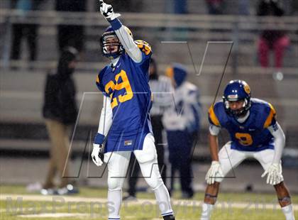 Thumbnail 2 in Crandall vs. Chapel Hill (UIL 3A Area Playoff) photogallery.