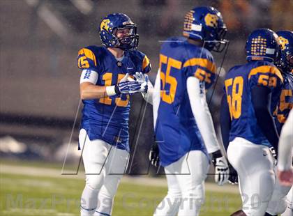 Thumbnail 1 in Crandall vs. Chapel Hill (UIL 3A Area Playoff) photogallery.