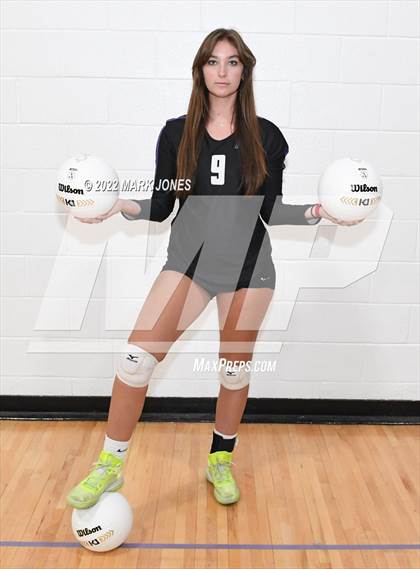 Thumbnail 3 in Northwest Christian - Seniors photogallery.