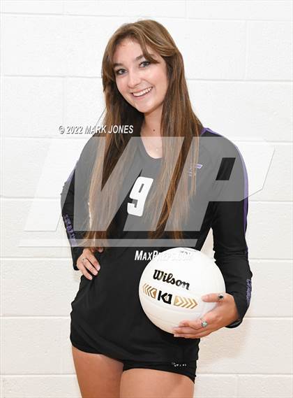 Thumbnail 2 in Northwest Christian - Seniors photogallery.