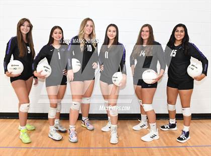 Thumbnail 3 in Northwest Christian - Seniors photogallery.