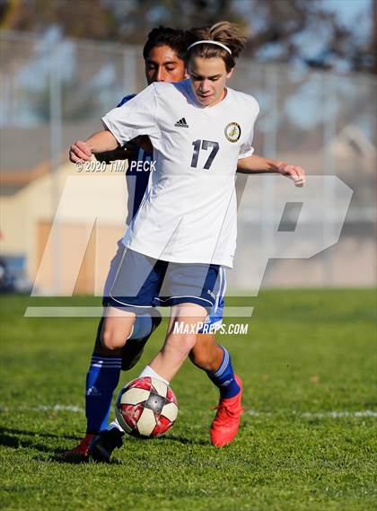 Thumbnail 1 in Crean Lutheran @ Valencia photogallery.