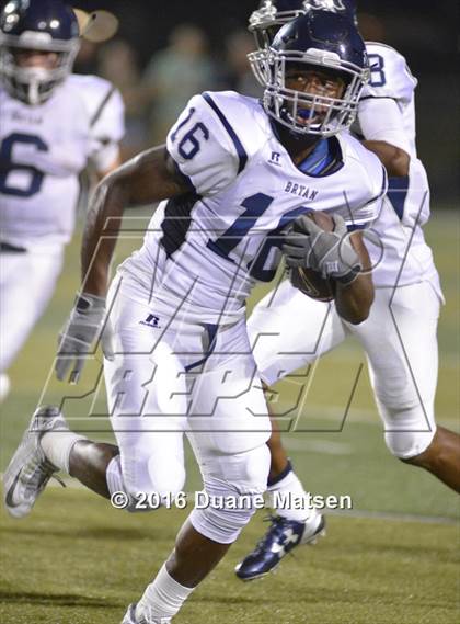 Thumbnail 1 in Bryan @ Hutto photogallery.