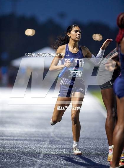 Thumbnail 2 in FHSAA Class 4A Final (4 x 400m) photogallery.