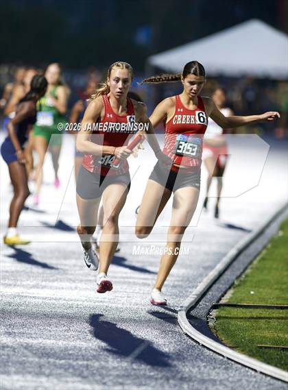 Thumbnail 2 in FHSAA Class 4A Final (4 x 400m) photogallery.
