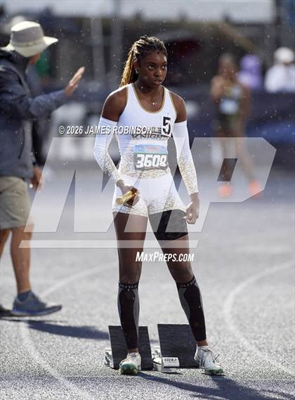 Thumbnail 2 in FHSAA Class 4A Final (4 x 400m) photogallery.