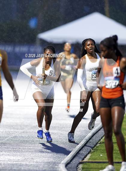 Thumbnail 3 in FHSAA Class 4A Final (4 x 400m) photogallery.