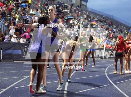 Thumbnail 1 in FHSAA Class 4A Final (4 x 400m) photogallery.
