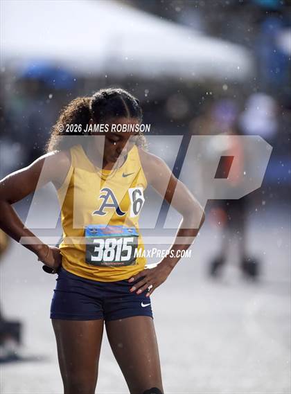Thumbnail 2 in FHSAA Class 4A Final (4 x 400m) photogallery.