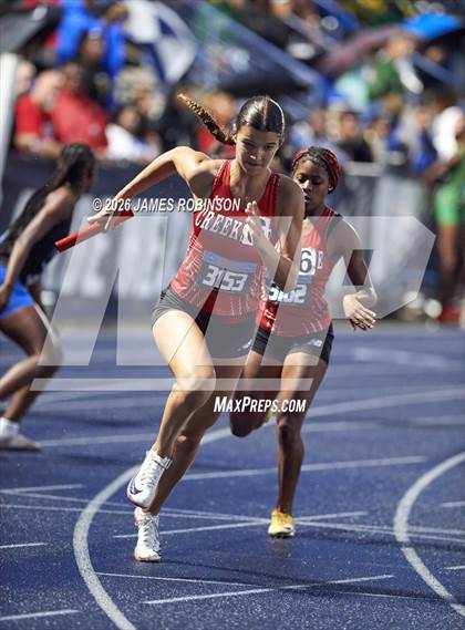 Thumbnail 2 in FHSAA Class 4A Final (4 x 400m) photogallery.