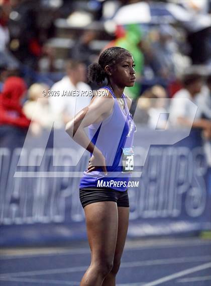 Thumbnail 1 in FHSAA Class 4A Final (4 x 400m) photogallery.