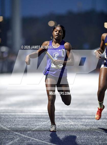 Thumbnail 1 in FHSAA Class 4A Final (4 x 400m) photogallery.