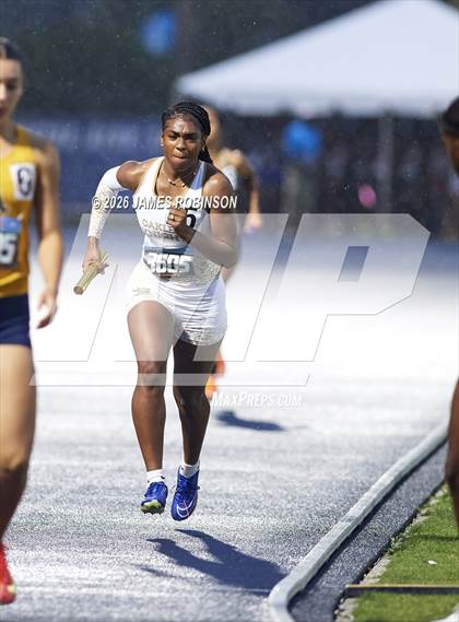 Thumbnail 1 in FHSAA Class 4A Final (4 x 400m) photogallery.