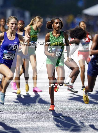 Thumbnail 1 in FHSAA Class 4A Final (4 x 400m) photogallery.