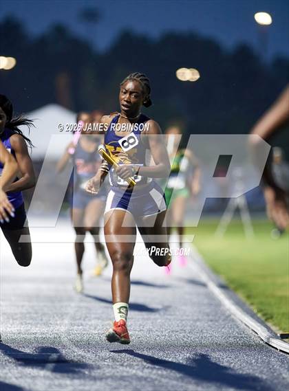 Thumbnail 2 in FHSAA Class 4A Final (4 x 400m) photogallery.