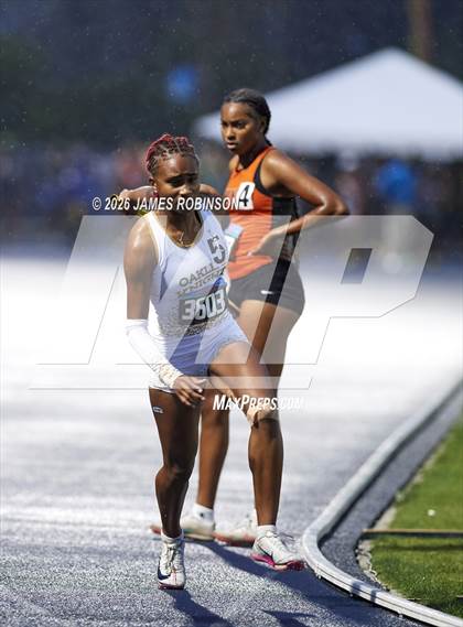 Thumbnail 1 in FHSAA Class 4A Final (4 x 400m) photogallery.