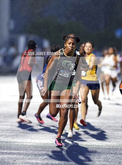Thumbnail 1 in FHSAA Class 4A Final (4 x 400m) photogallery.