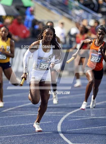 Thumbnail 3 in FHSAA Class 4A Final (4 x 400m) photogallery.