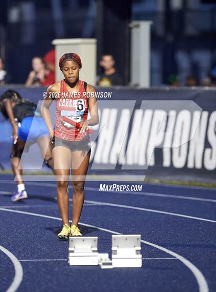 Thumbnail 1 in FHSAA Class 4A Final (4 x 400m) photogallery.