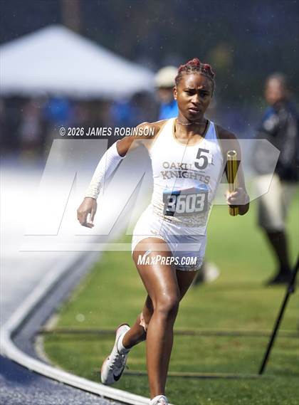 Thumbnail 1 in FHSAA Class 4A Final (4 x 400m) photogallery.