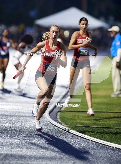 Thumbnail 3 in FHSAA Class 4A Final (4 x 400m) photogallery.