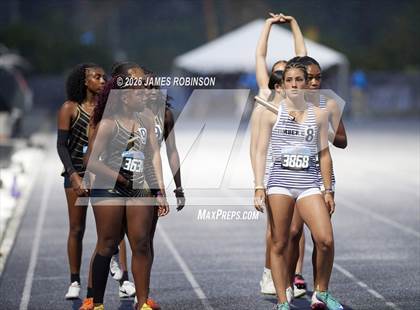 Thumbnail 1 in FHSAA Class 4A Final (4 x 400m) photogallery.