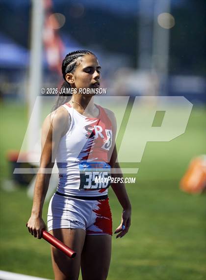 Thumbnail 2 in FHSAA Class 4A Final (4 x 400m) photogallery.