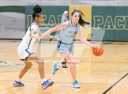 Thumbnail 1 in Valor Christian vs. Mt. Zion Prep Academy  (Nike Tournament of Champions) photogallery.
