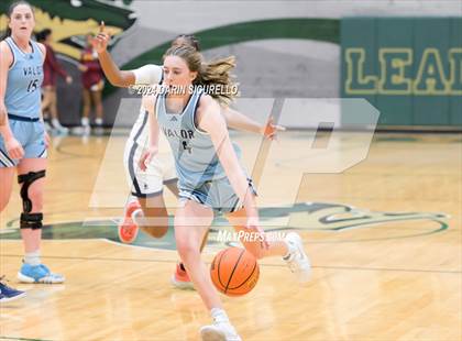 Thumbnail 2 in Valor Christian vs. Mt. Zion Prep Academy  (Nike Tournament of Champions) photogallery.