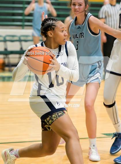 Thumbnail 3 in Valor Christian vs. Mt. Zion Prep Academy  (Nike Tournament of Champions) photogallery.