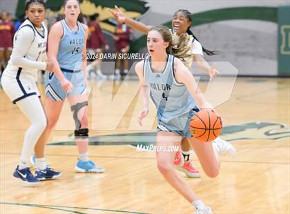 Thumbnail 3 in Valor Christian vs. Mt. Zion Prep Academy  (Nike Tournament of Champions) photogallery.