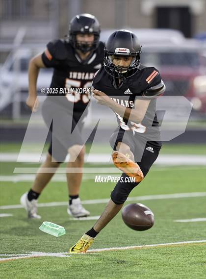 Thumbnail 2 in JV: Grand Saline vs Harmony photogallery.