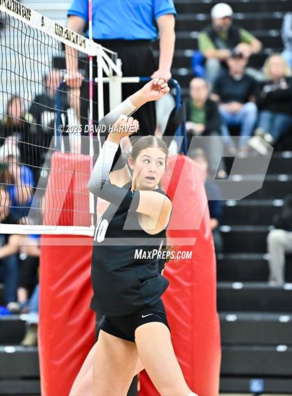 Thumbnail 2 in Roosevelt vs. Longmont photogallery.