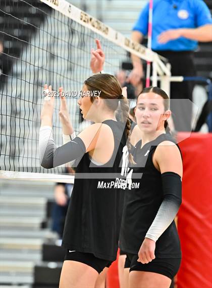 Thumbnail 2 in Roosevelt vs. Longmont photogallery.