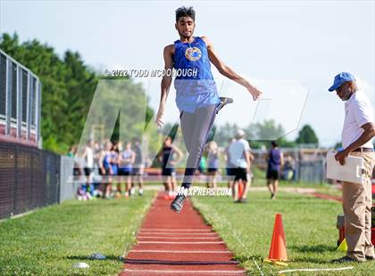 Thumbnail 1 in NYSPHSAA Section I State Qualifier photogallery.