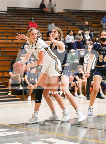Thumbnail 1 in Mullen @ Arapahoe photogallery.