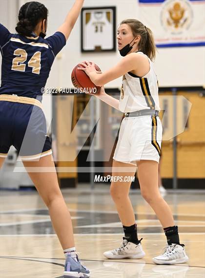 Thumbnail 2 in Mullen @ Arapahoe photogallery.