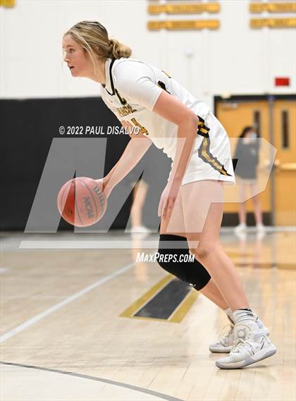Thumbnail 1 in Mullen @ Arapahoe photogallery.