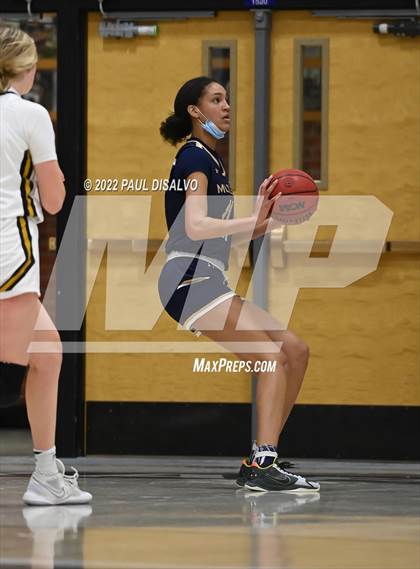 Thumbnail 1 in Mullen @ Arapahoe photogallery.
