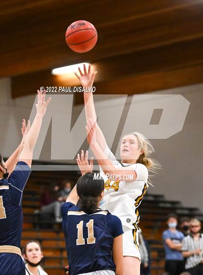 Thumbnail 1 in Mullen @ Arapahoe photogallery.