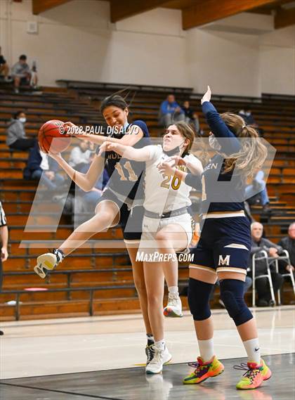 Thumbnail 3 in Mullen @ Arapahoe photogallery.