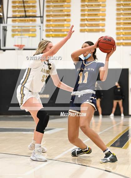 Thumbnail 1 in Mullen @ Arapahoe photogallery.