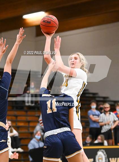 Thumbnail 3 in Mullen @ Arapahoe photogallery.