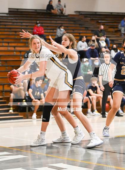 Thumbnail 2 in Mullen @ Arapahoe photogallery.
