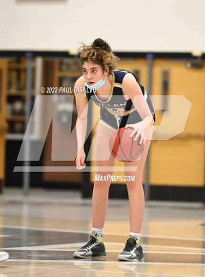Thumbnail 3 in Mullen @ Arapahoe photogallery.