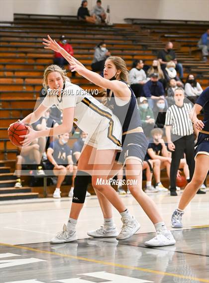 Thumbnail 3 in Mullen @ Arapahoe photogallery.
