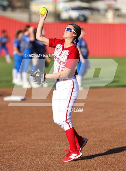 Thumbnail 3 in Venus at Glen Rose JV photogallery.