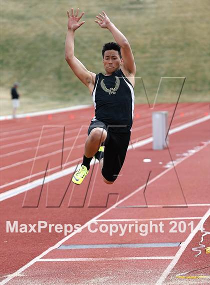 Thumbnail 1 in Maxine Ehrman Invitational (Boys) photogallery.